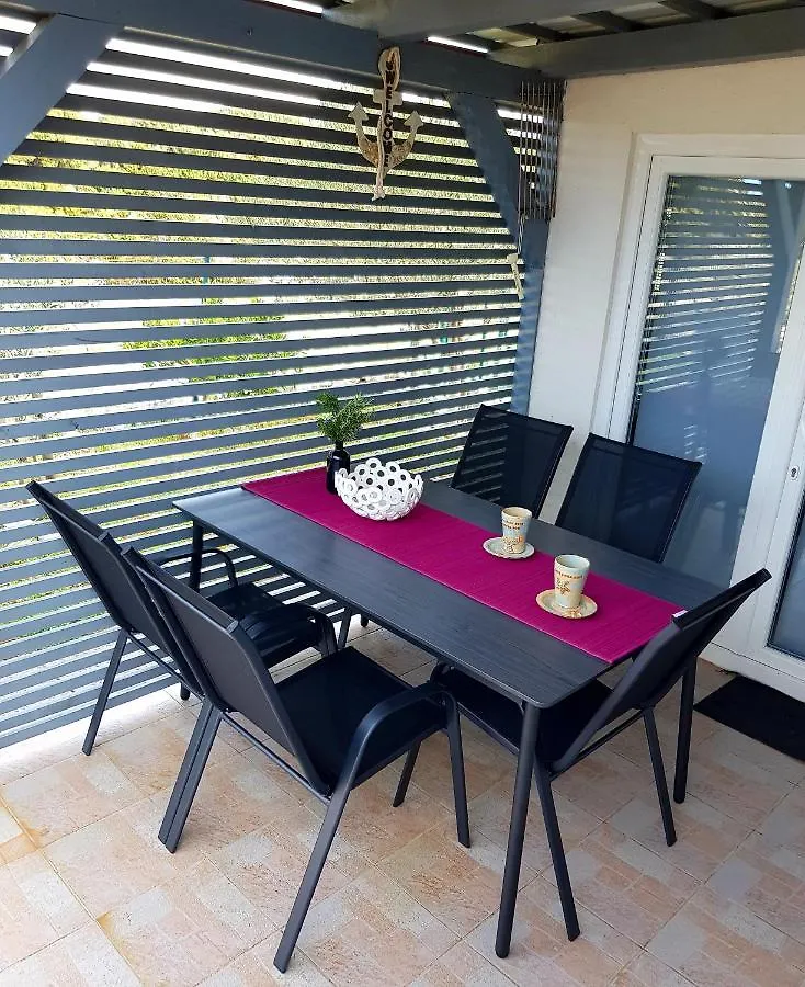 Holiday home Mandrina House Villa Mandre